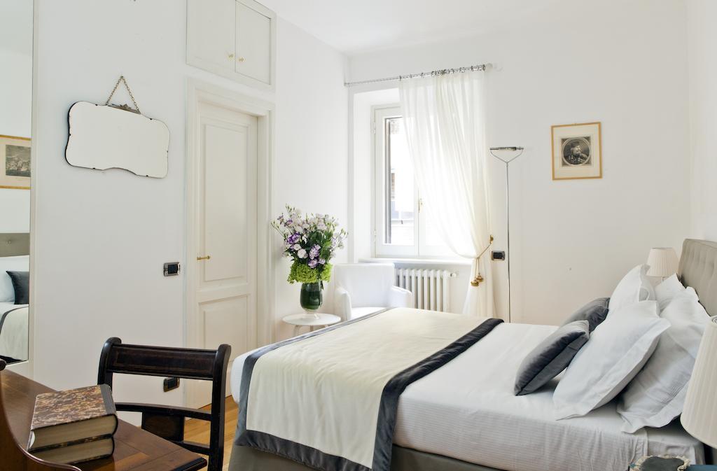Garibaldi Suites Piazza Di Spagna โรม ห้อง รูปภาพ
