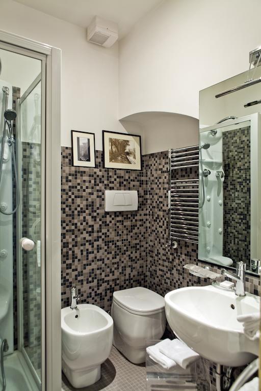Garibaldi Suites Piazza Di Spagna โรม ห้อง รูปภาพ