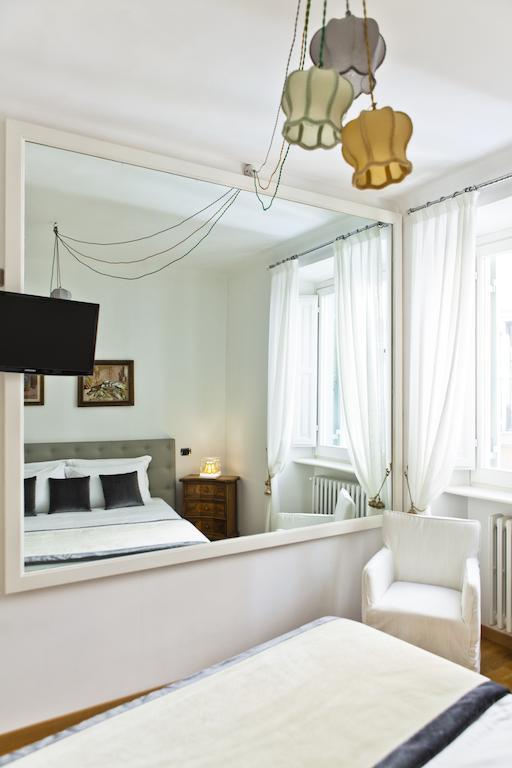 Garibaldi Suites Piazza Di Spagna โรม ห้อง รูปภาพ