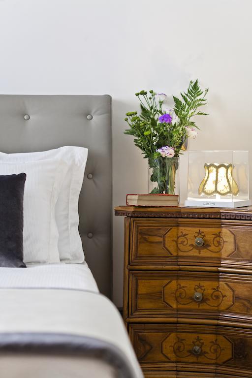 Garibaldi Suites Piazza Di Spagna โรม ห้อง รูปภาพ