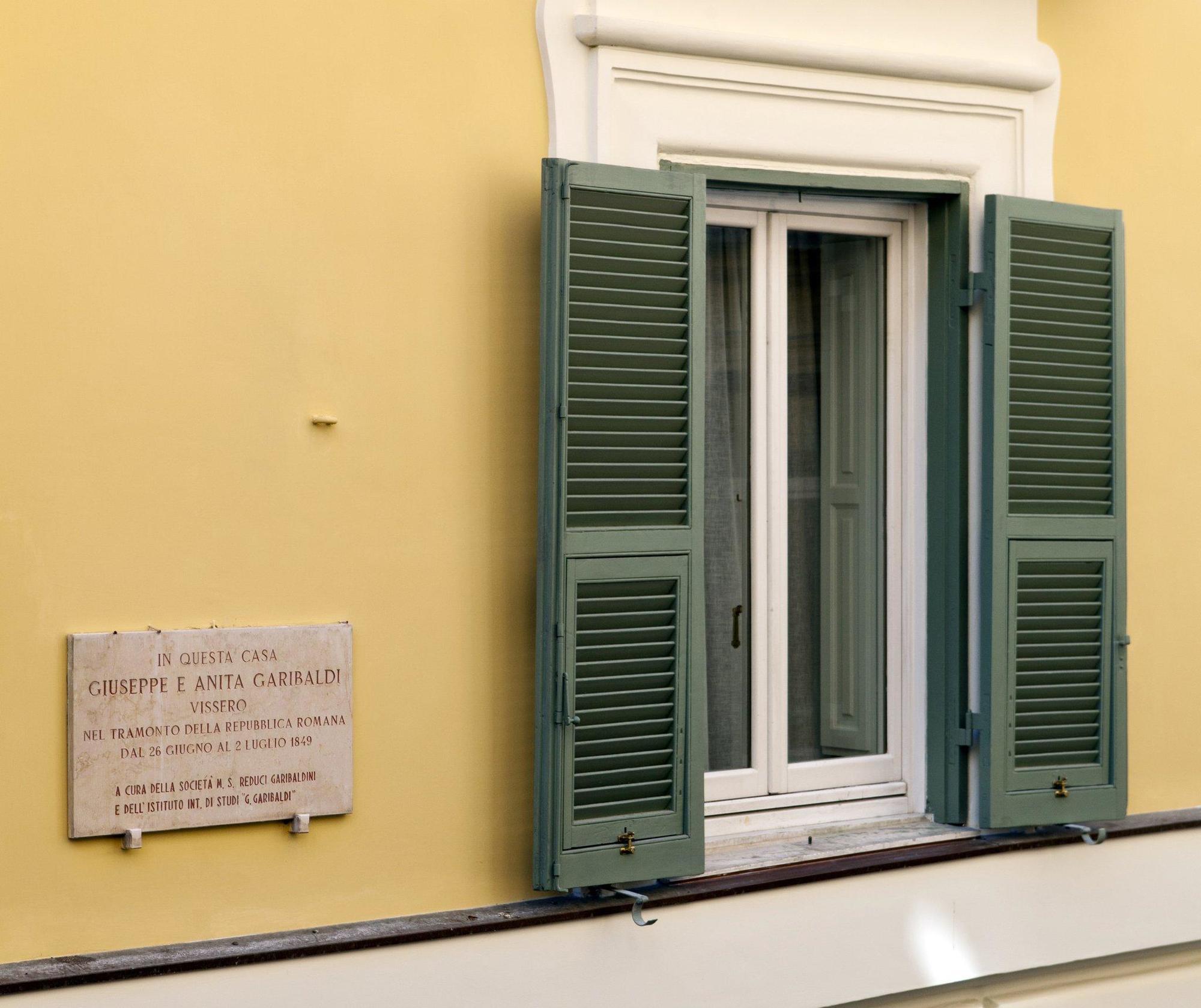 Garibaldi Suites Piazza Di Spagna โรม ภายนอก รูปภาพ