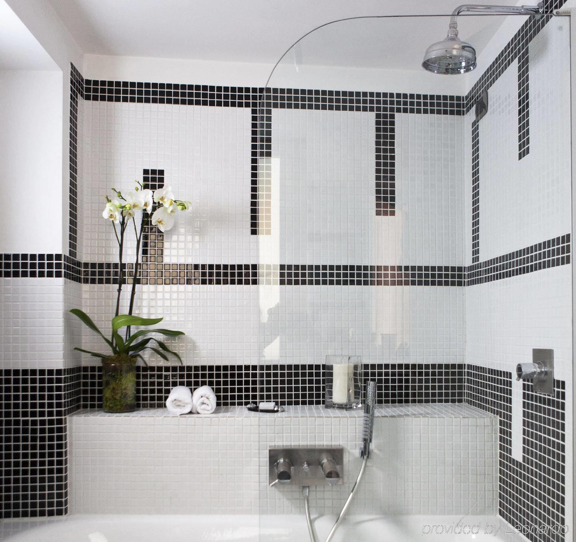 Garibaldi Suites Piazza Di Spagna โรม ภายนอก รูปภาพ