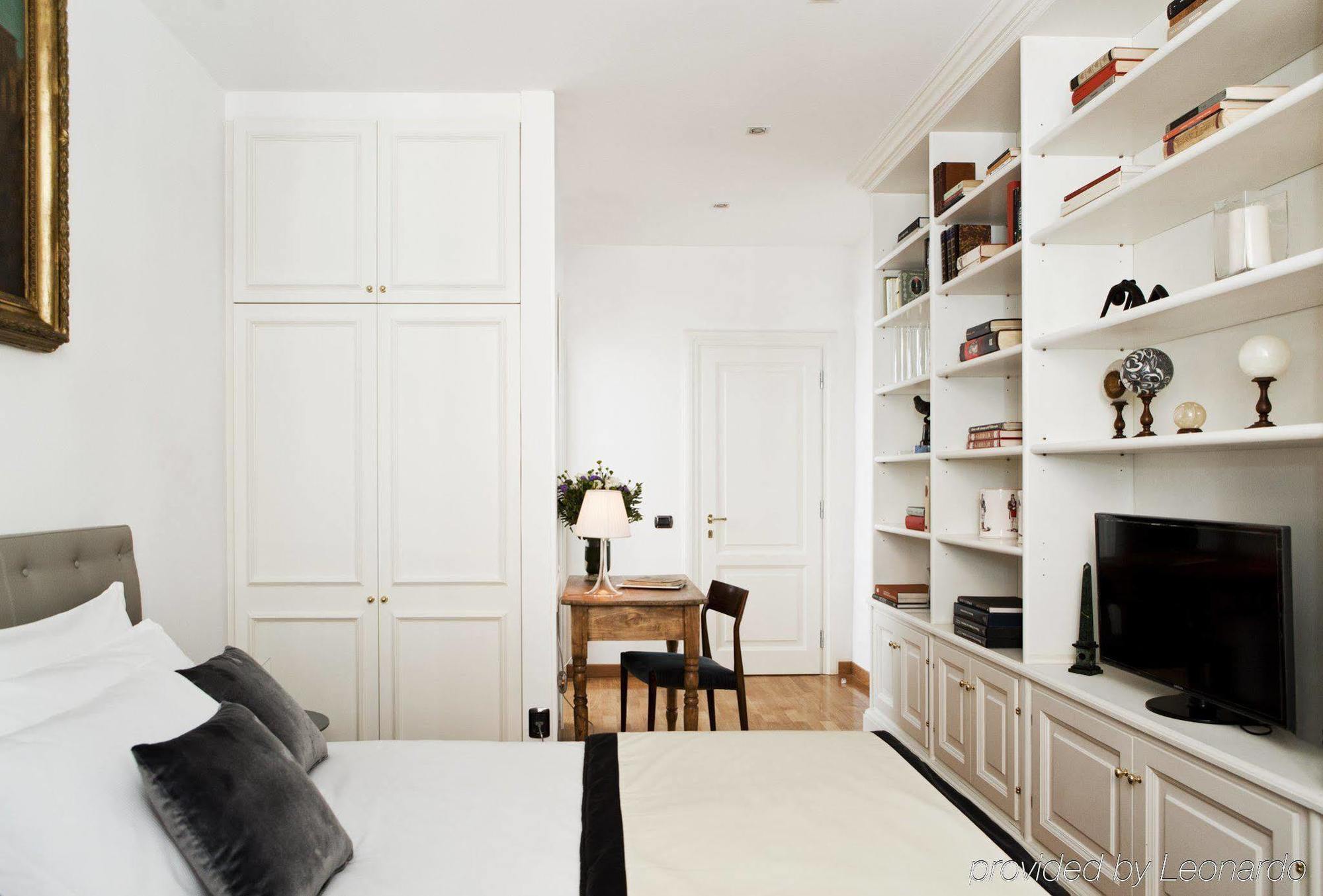 Garibaldi Suites Piazza Di Spagna โรม ภายนอก รูปภาพ